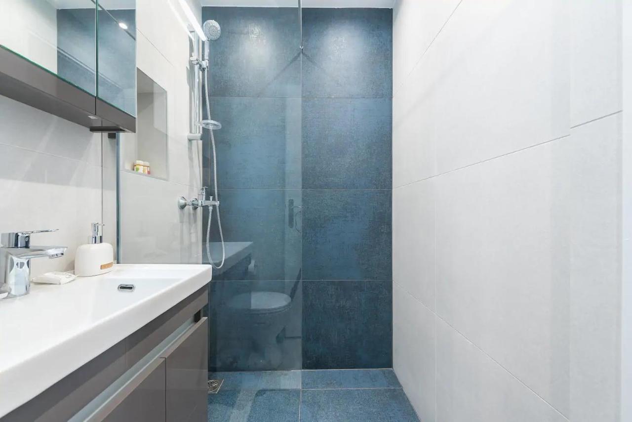 Glyfada Glass-Walled Designed Apt Aten Exteriör bild